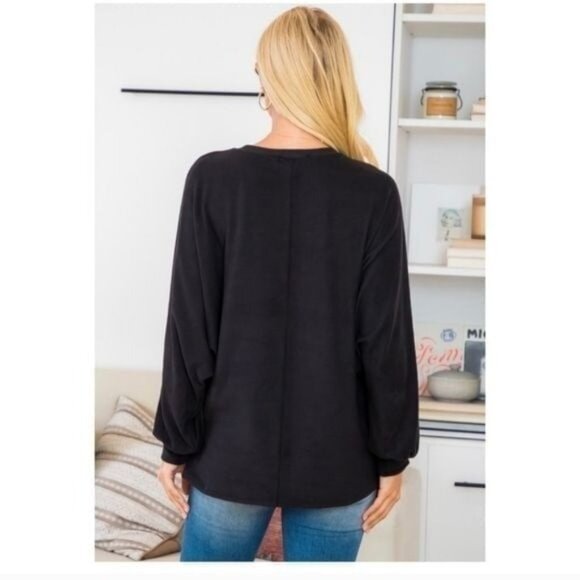 Boho Aztec Print Long Sleeve Top W/ Balloon Sleeves & Black Contrast - Picture 7 of 7